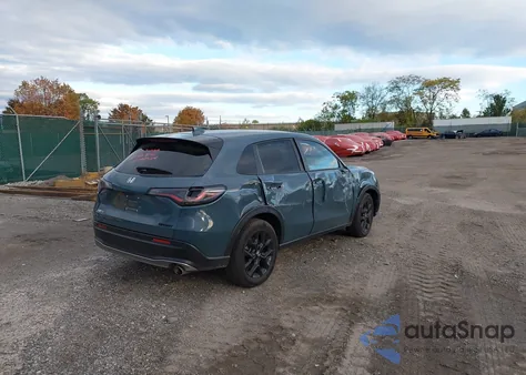 2023 Honda Hr-V Awd Sport z USA, uszkodzony, nr VIN 3CZRZ2H59PM743461